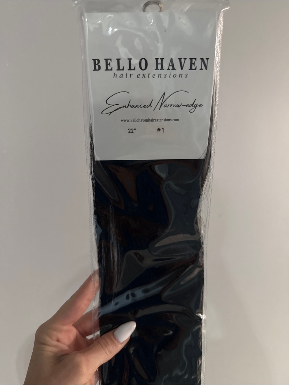 BELLO HAVEN Black Straight Hair 22” Extension - Sleek Length